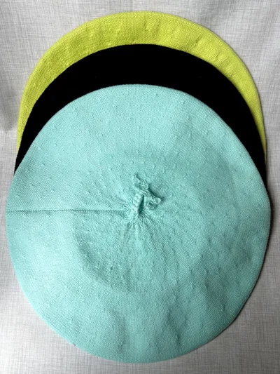 Boinas de hilo, vuelo de 36 cm