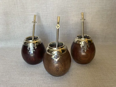 Mate de madera + bombilla