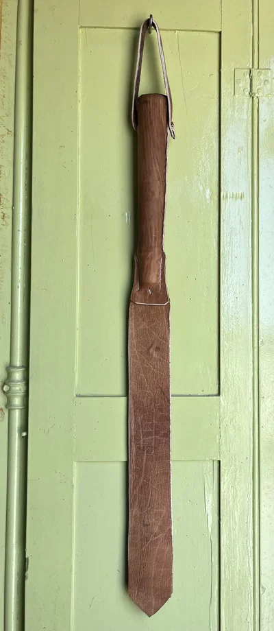 Guacha de cuero crudo