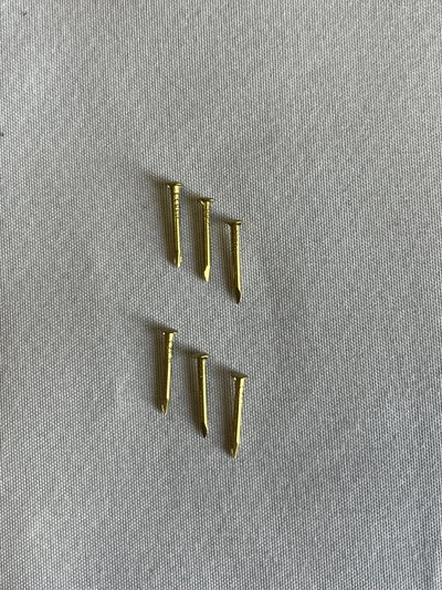 Clavos de bronce para estribos