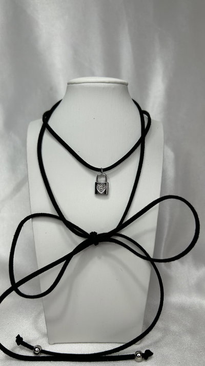 Choker Candado Blanco - Gamuza