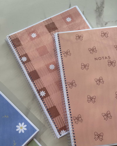Cuaderno estudiantil A4