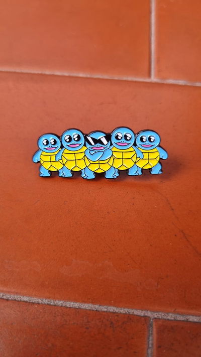 Pin "TEAM SQUIRTLE" Pokémon