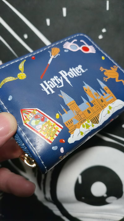 Billetera "HOGWARTS" Harry Potter - Cuerina