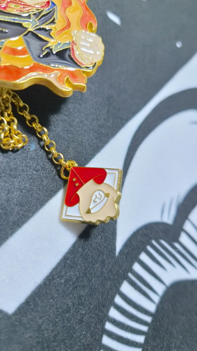 Pin Grande "ITADORI" Jujutsu Kaisen - Con cadena colgante