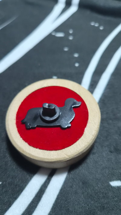 Pin "PERRO SALCHICHA"