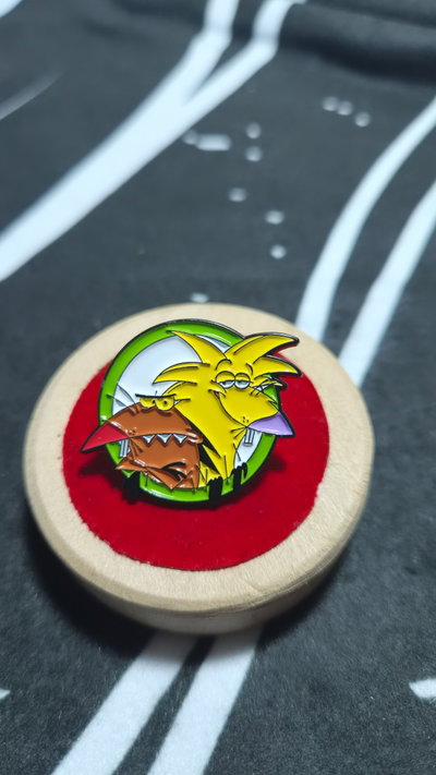 Pin "LOS CASTORES CASCARABIAS"