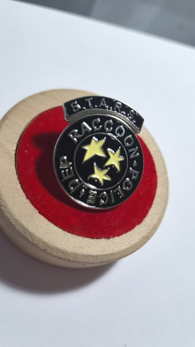Pin "S.T.A.R.S RACOON POLICE" Resident Evil 
