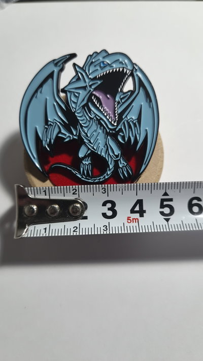 Pin "DRAGON BLANCO DE OJOS AZULES"  Yu-Gi-Oh!
