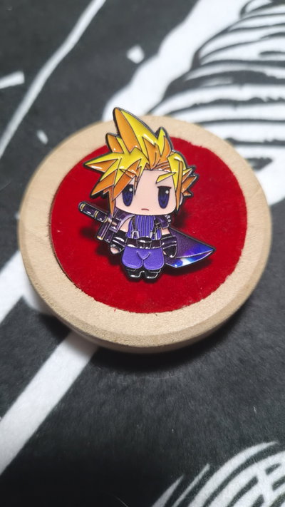 Pin "CLOUD STRIFE" - Final Fantasy VII