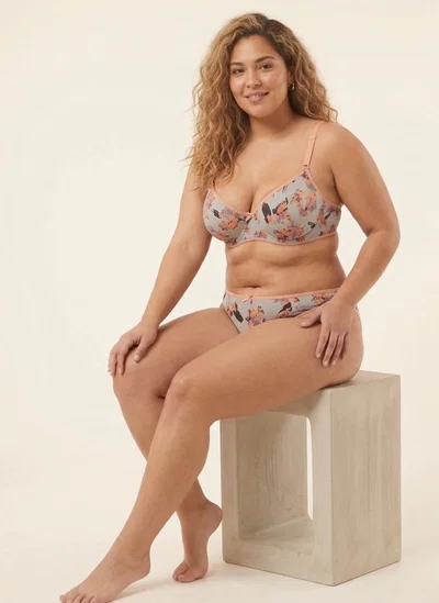 Conjunto Bloom Intime