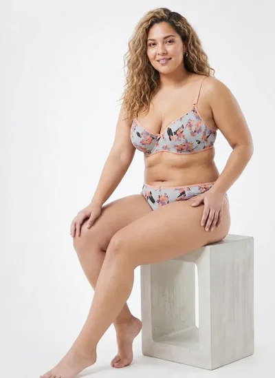 Conjunto Bloom Intime