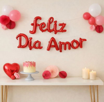 Globos frase cursiva ''Feliz dìa Amor'' 