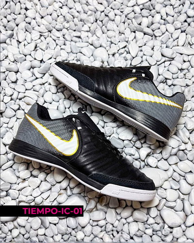Nike Tiempo IC