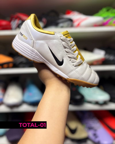 Nike Total F5