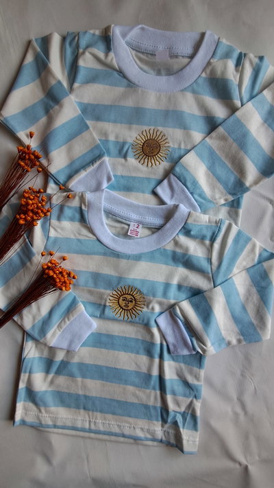 REMERA MANGA LARGA ARG