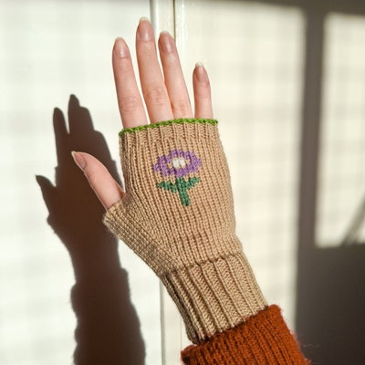 mitones bordados - flor lila