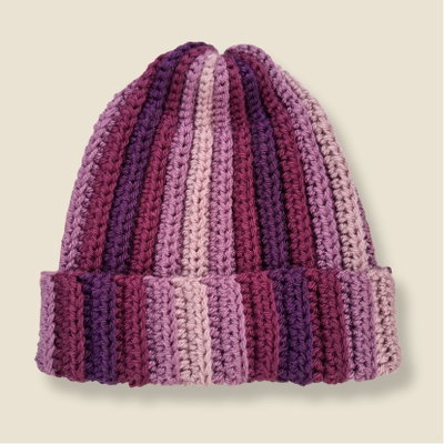 gorro tonos violáceos 