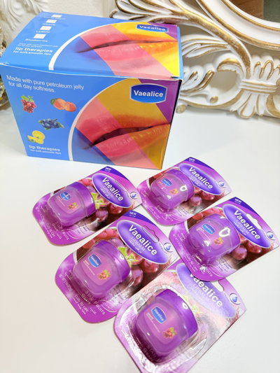 XCAJA 💜 Vaselina Labial Vaealice – Uva