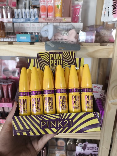 Máscara de pestañas PUMPED PINK21