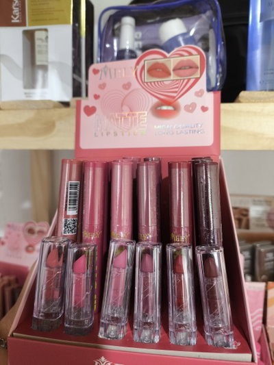 LABIALES EN BARRA MELY