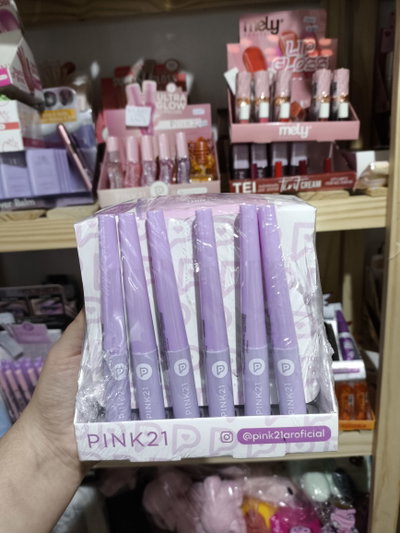 Delineador líquido pink21 caja cerrada