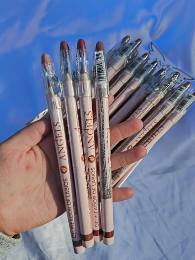 4 unidades delineador de labios con sacapuntas 4 angels