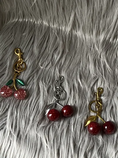 Llavero Charm Cherry