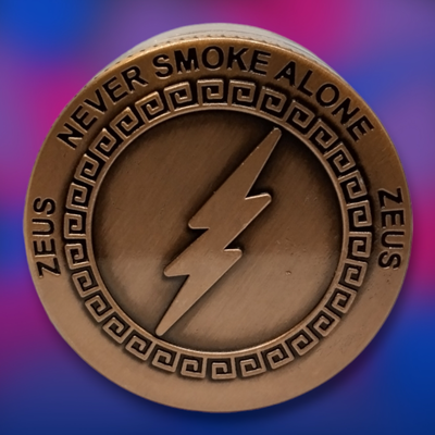 Grinder Picador Zeus de Metal 3 Partes con Contenedor Cobre