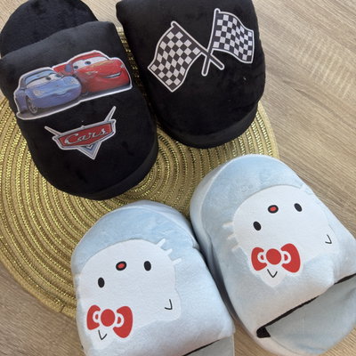 COMBO HELLO KITTY Y CARS X2 TEENS