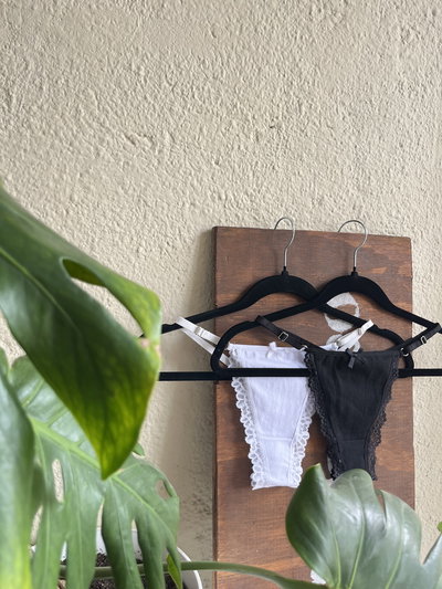 regulable algodón con puntilla