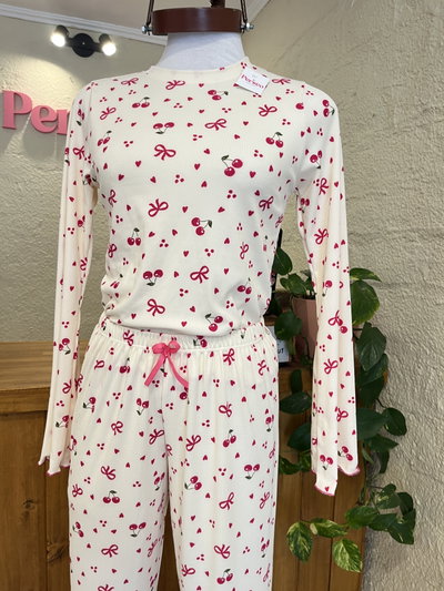 pijama angelita natural cerezas y corazones 