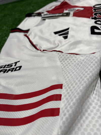 River titular 2026