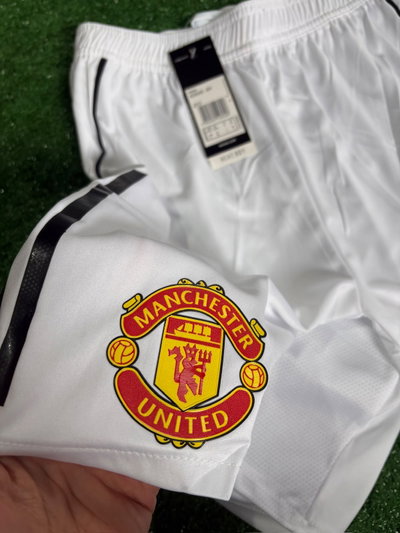 SHORT Manchester United