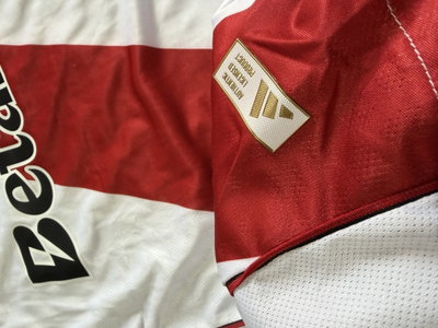 River titular manga larga