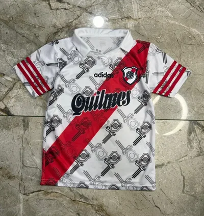 Camiseta Retro River