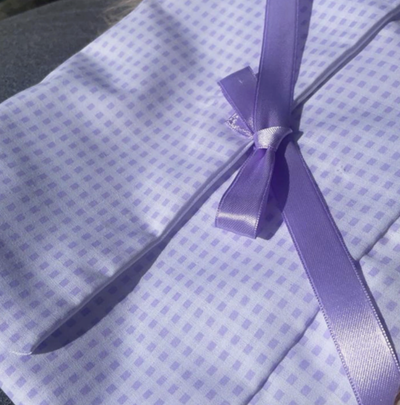 Cubre libro - sobre Lazo lila