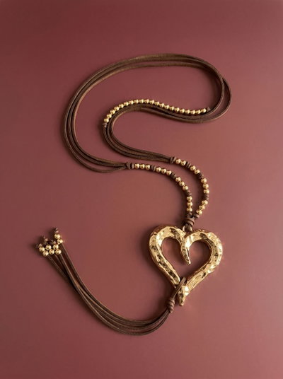 Collar de gamuza Corazón