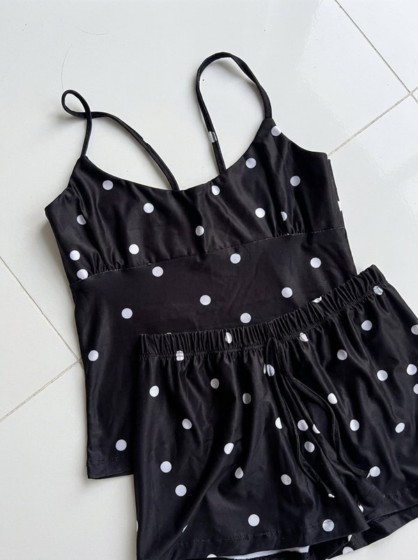 Lunaire Black
