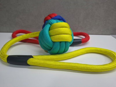 Soga con mango y pelota