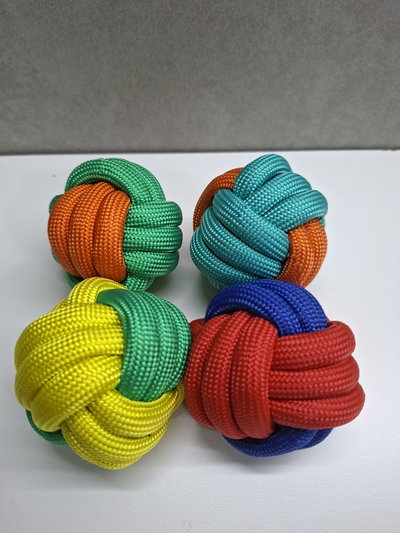 Pelota bicolor