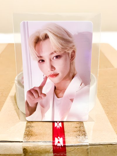 Stray Kids - [Felix - Nacific Hologram] (Official Photocard)