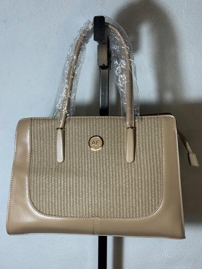 Cartera lucia