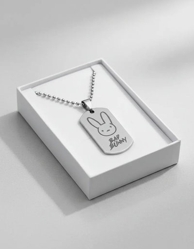 Collar Dije Bad Bunny - Grabado Laser Acero Quirúrgico