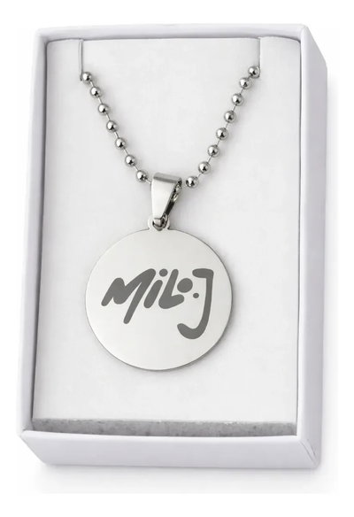 Collar Dije Milo J Grabado Laser Acero Quirúrgico