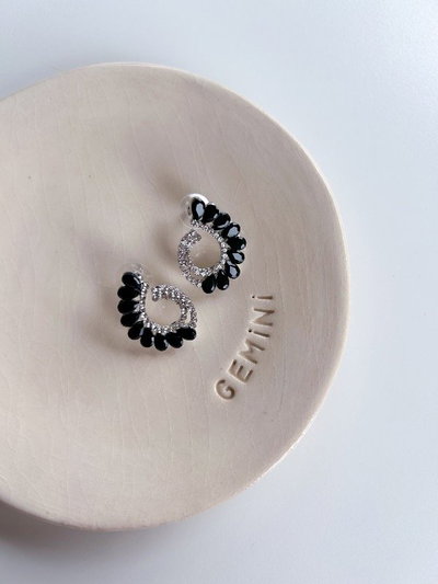 Aros Jazmin Black and White