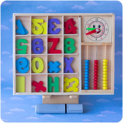 Box Números + Ábaco y Reloj