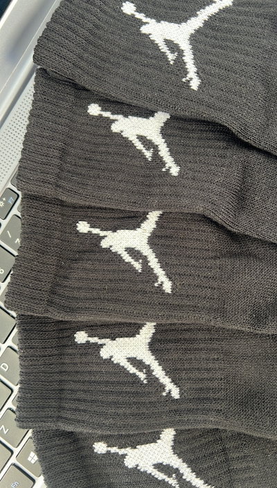 PAR DE MEDIAS TENIS ALGODÓN JORDAN NEGRAS