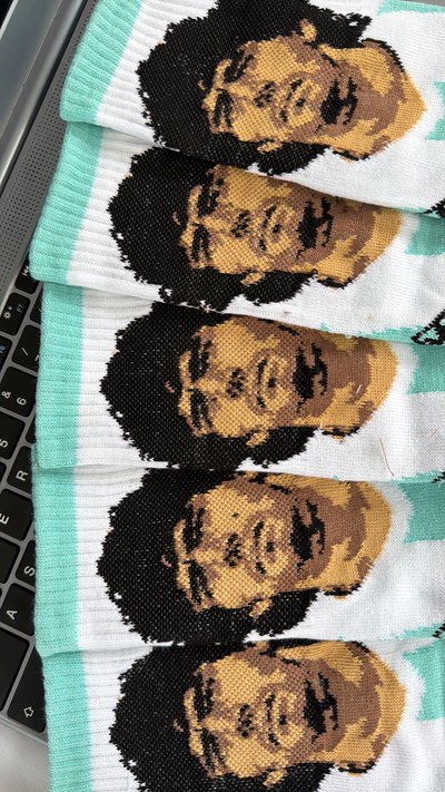 PAR DE MEDIAS TENIS ALGODÓN MARADONA FIRMA - ABARCAN DEL 35 AL 42/43 - 