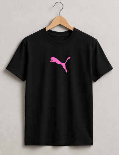 REMERA NEGRA PUMA LOGO ROSA ALGODÓN PEINADO 24.1 - ESTAMPA DTF